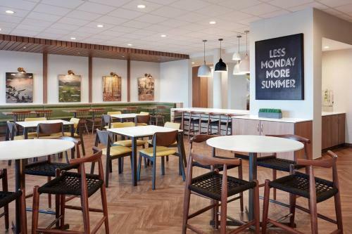 Hotel Fairfield By Marriott Inn & Suites Medford