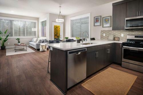 Milwaukie Heights North Villa