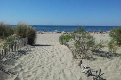 Apartment At 200 Meters From The Beach