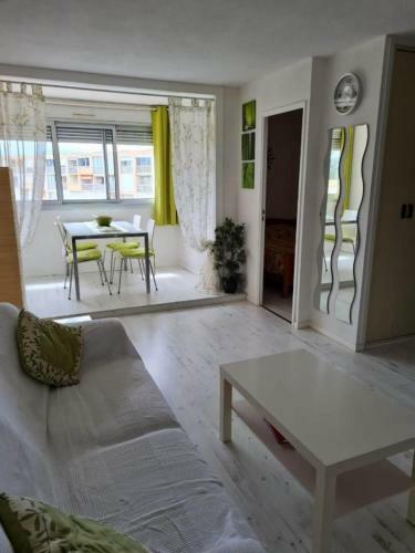 Apartment At 200 Meters From The Beach