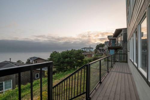 Vista House Unit C
