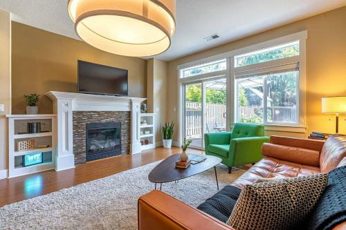 Villa Modern Home, Four Bedrooms, King Beds