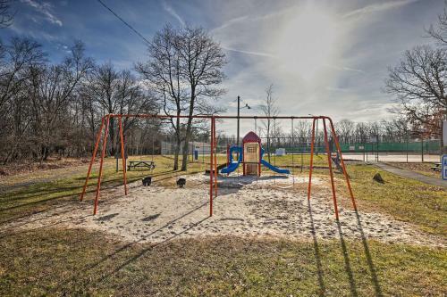 Lake-view Home Gated Community With Amenities!