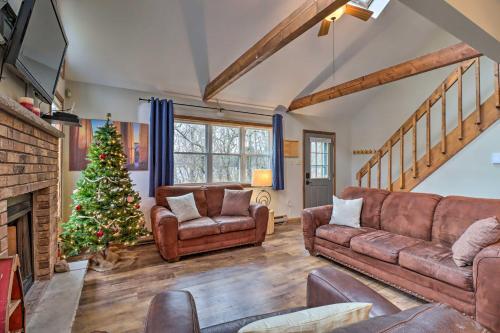Cozy Poconos Escape Less Than 7 Mi To Big Boulder!
