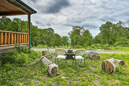 Charming Blakely Cabin With Porch And Valley Views!