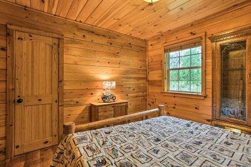 Charming Blakely Cabin With Porch And Valley Views!