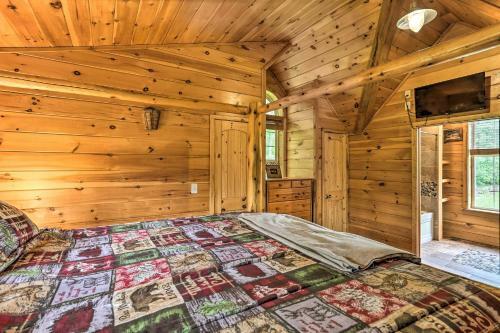 Charming Blakely Cabin With Porch And Valley Views!