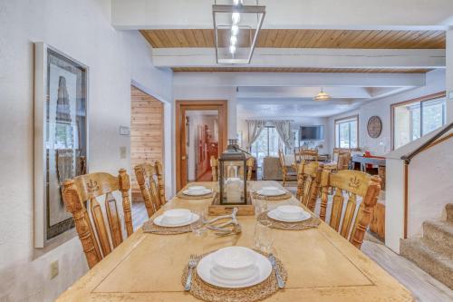 Cedar Cove Lodge