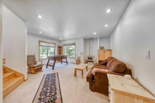 Sunset Mountain Retreat