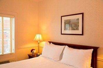 Penn's View Hotel Philadelphia