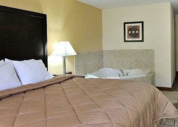 Hotel Quality Inn & Suites