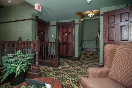 Hickok's Hotel And Gaming
