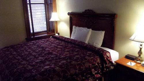 Historic Bullock Hotel