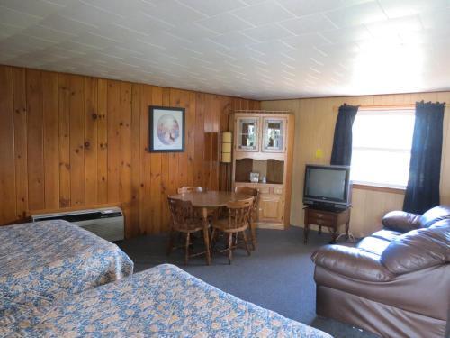 Blue Sky Motel