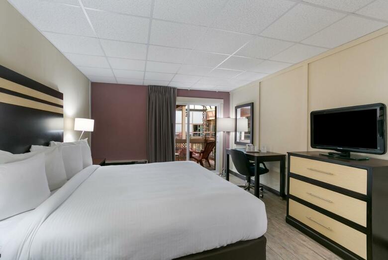 Eisenhower Hotel And Conference Center