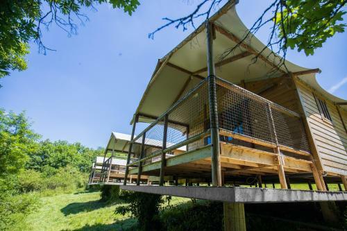 Domaine De Combelles Vacances
