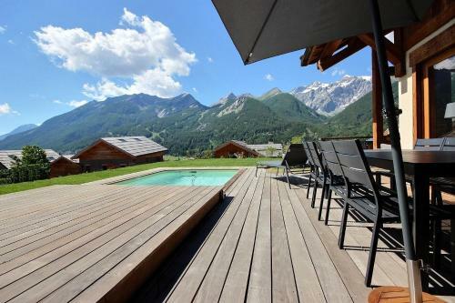 Chalet Luxe Serrechevalierholidays Piscine Et Spa