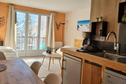 Apartamento Apt With Terrace In Serre Barbin