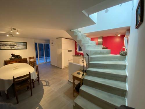 Ramonette House