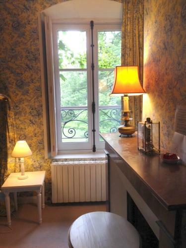 Hostal Ch�teau De R�
