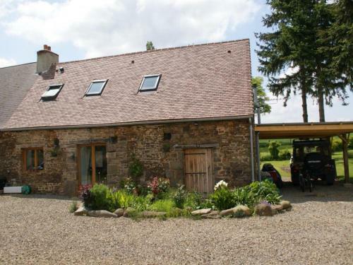 G�te L'�pinay-le-comte, 2 Pi�ces, 2 Personnes - Fr-1-497-63