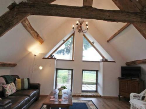 G�te L'�pinay-le-comte, 2 Pi�ces, 2 Personnes - Fr-1-497-63
