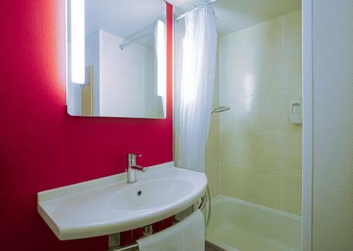 Hotel B&B H�tel Avignon (1)