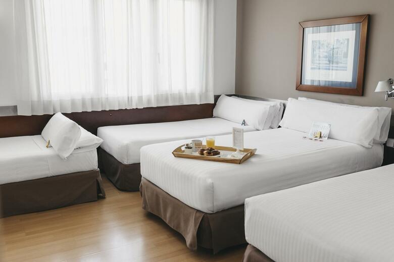 Hotel Tres Torres Atiram