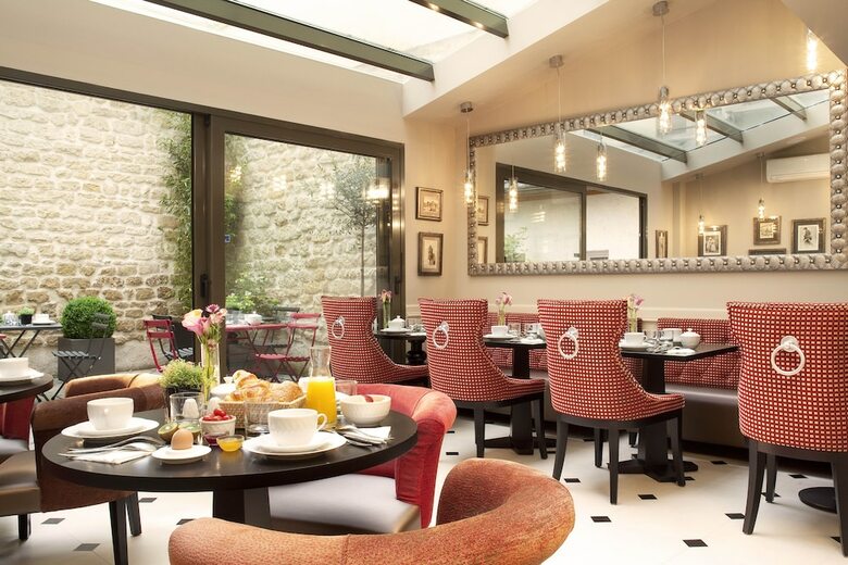 Hotel H�tel Des Com�dies