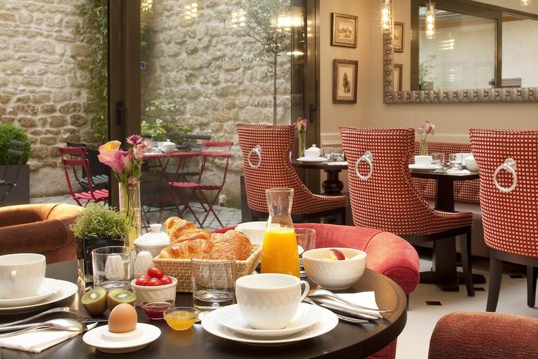 Hotel H�tel Des Com�dies