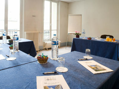 Hotel Tribe Paris Batignolles