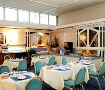 TRYP Paris De Saxe Hotel