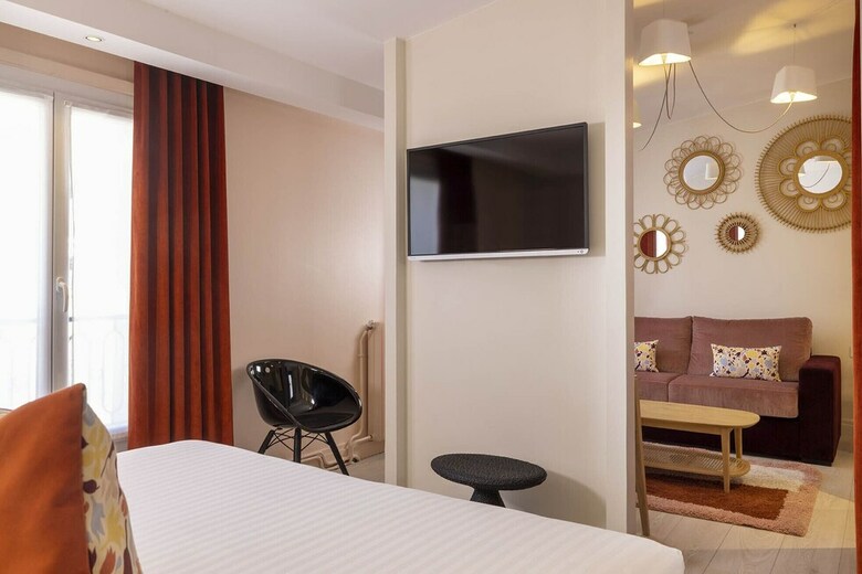 Hotel Elysees 8