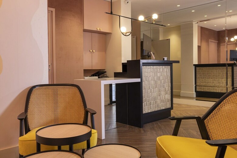 Hotel Elysees 8