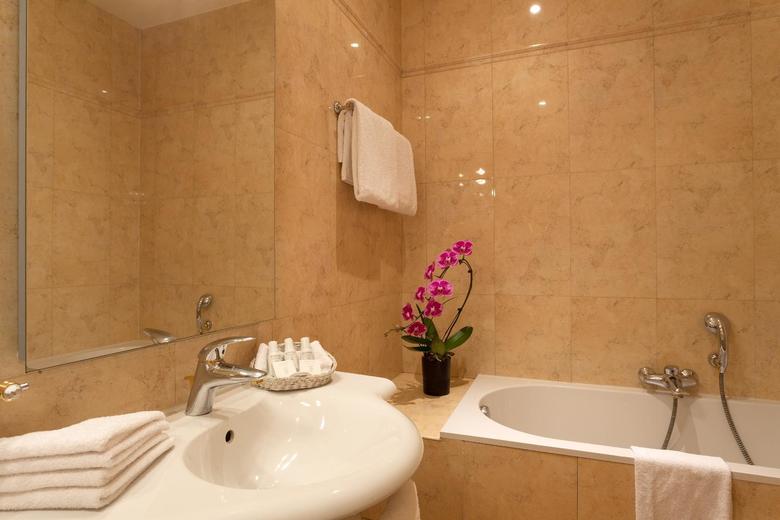 Hotel Amarante Beau Manoir