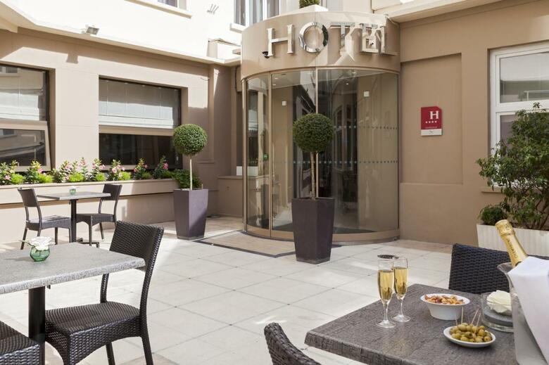 Timhotel Opera Blanche Fontaine