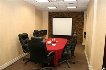 Crowne Plaza Hotel Philadelphia - Bucks County