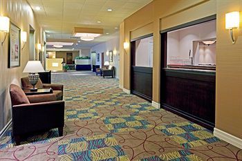 Crowne Plaza Hotel Philadelphia - Bucks County