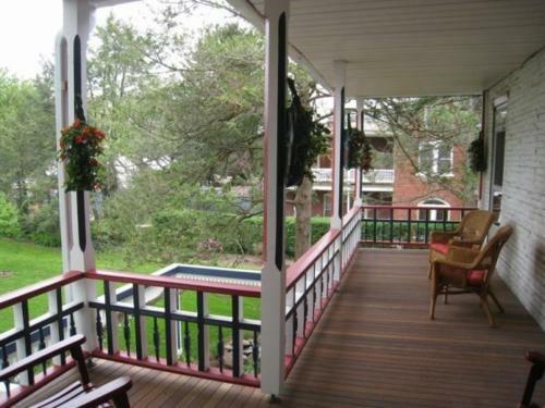 The Patriot House Bed & Breakfast