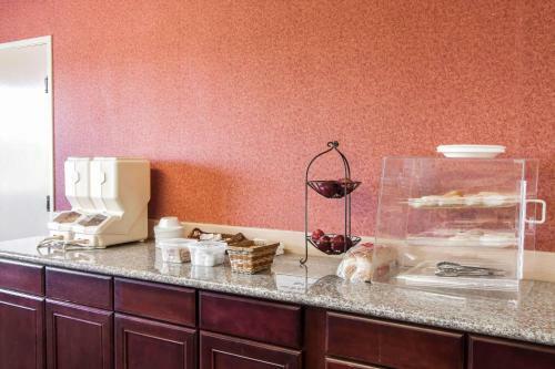 Hotel Rodeway Inn And Suites Sublimity