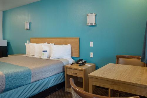Motel Canby Country Inn