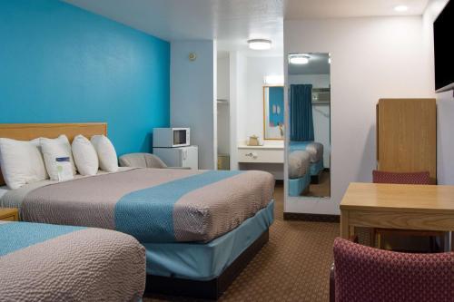 Motel Canby Country Inn