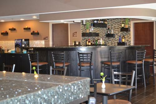 Hotel Red River Inn And Suites