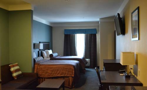 Hotel Red River Inn And Suites