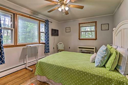 Lakeview Cottage With Game Room - Walk To Lake!