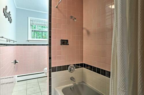 Lakeview Cottage With Game Room - Walk To Lake!