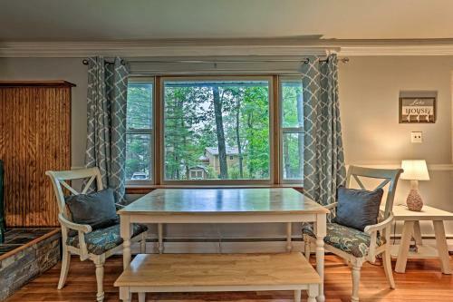 Lakeview Cottage With Game Room - Walk To Lake!