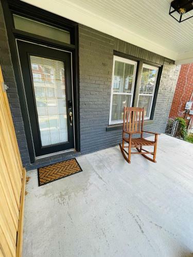 Villa Modernized City Home W/ Parking Downtown Lancaster