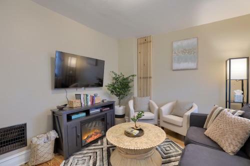 Apartamento Newly Updated Charming Backyard & Grill