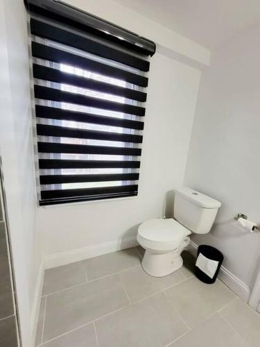 Villa Luxe On Walnut**king Size Bed**w/off St.parking**